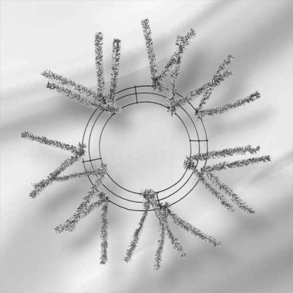 10-20" Silver Wire Wreath Frame