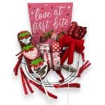 Strawberries Valentine Wreath Kit