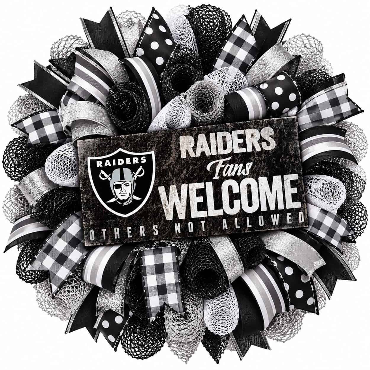 Las Vegas Raiders Fans Welcome Wreath