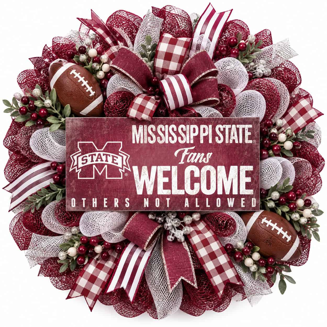 Mississippi State football wreath featuring a Fans Welcome sign